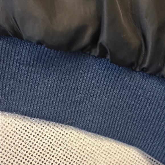 Old Navy Dark Blue Kids Puffer Jacket - Picture 7 of 7